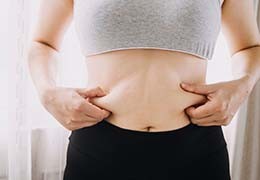 Perdre du ventre après 50 ans : Guide pour les femmes