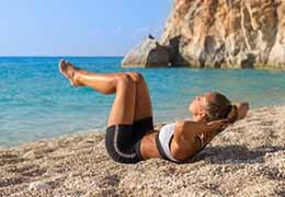 Les exercices de musculation à faire à la plage